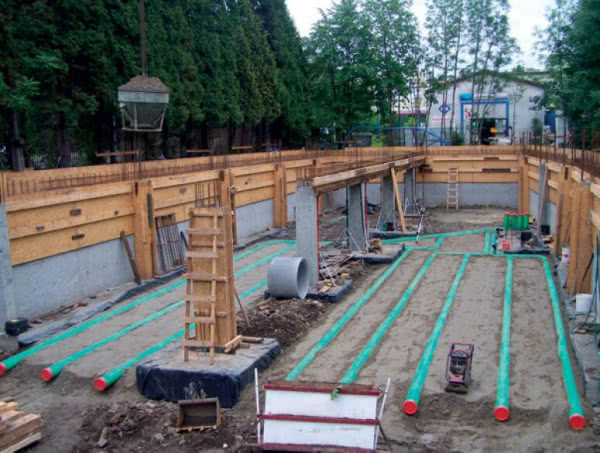 Gruntowy wymiennik ciepła GEOHEAT dla obiektu biurowo-handlowego