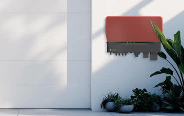 Jak działa system On-Grid i Off-Grid? Kiedy wybrać falownik hybrydowy?